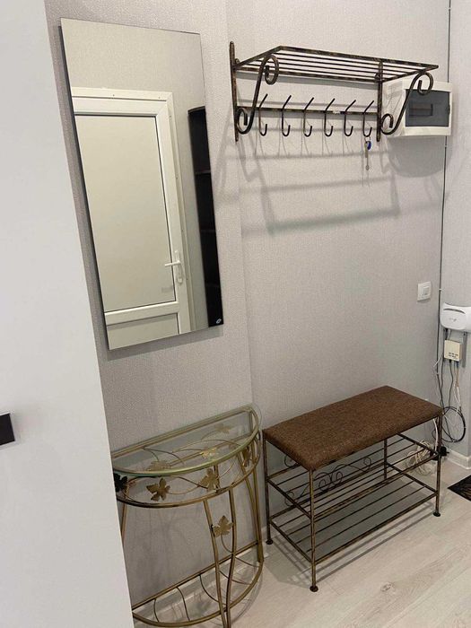 Сахарова/Бочарова, квартира в новом доме на 2 эт, балкон, охрана