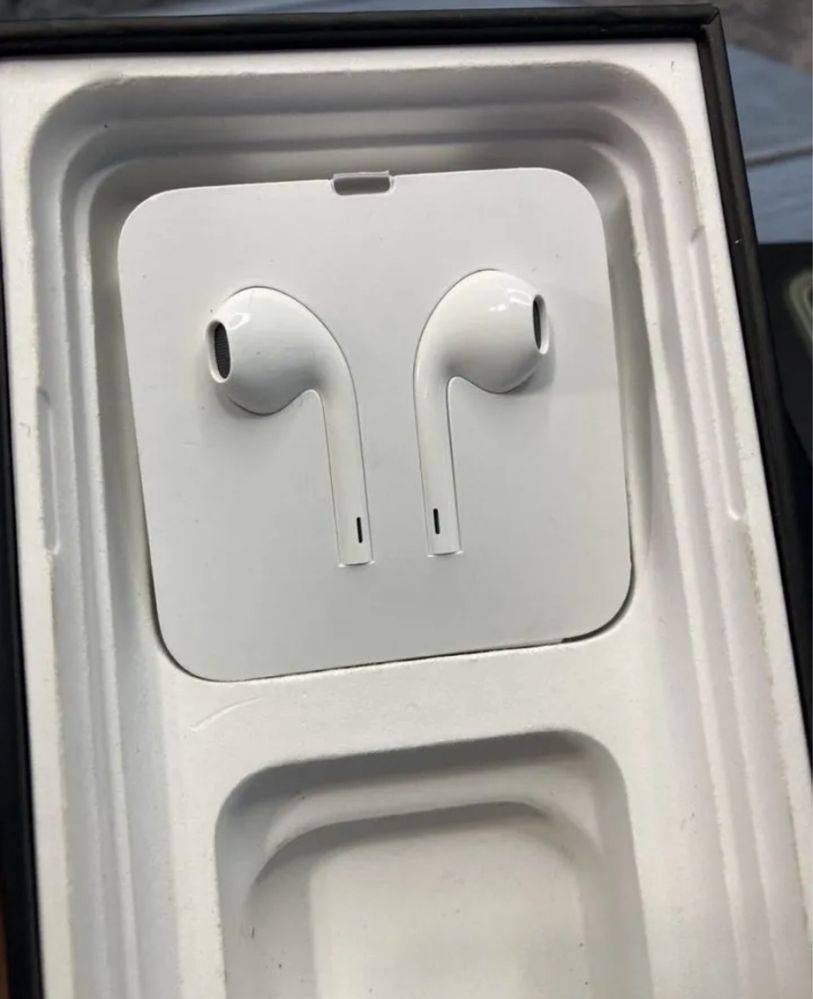 Оригінальні навушники EarPods Lightning для iphone