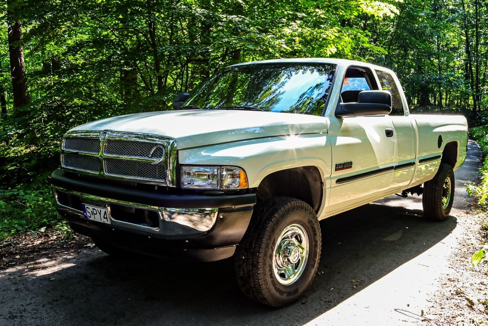 Dodge RAM 2500 Cummins 5.9 diesel 4x4