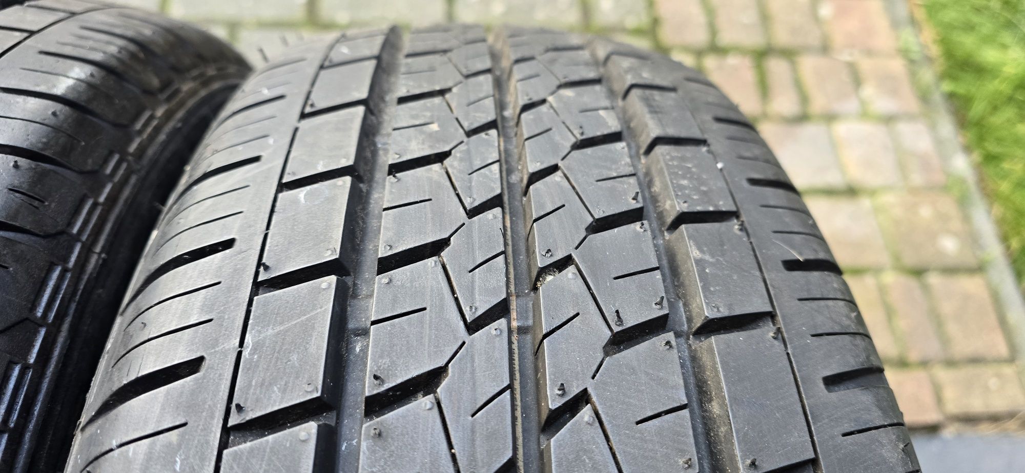 Komplet opon letnich 215/65/15C Bridgestone  duravis Nowe