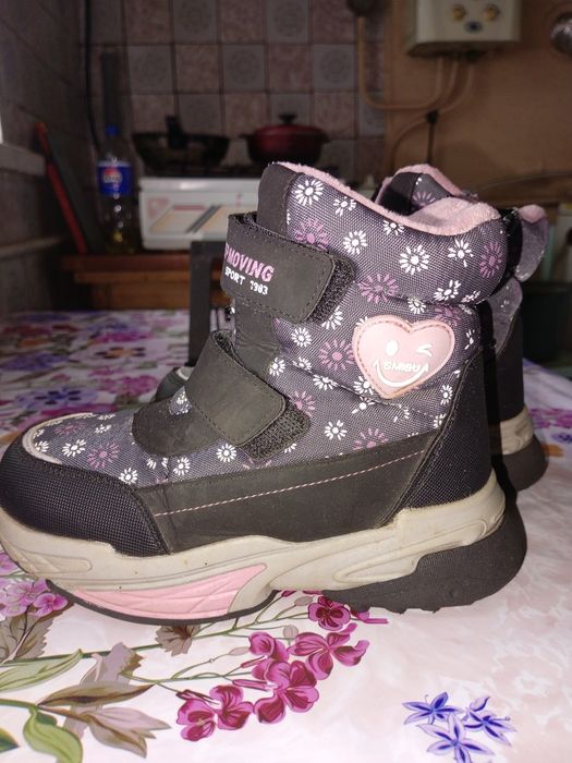 Зимові черевики для дівчинки 32р 20см по стільці