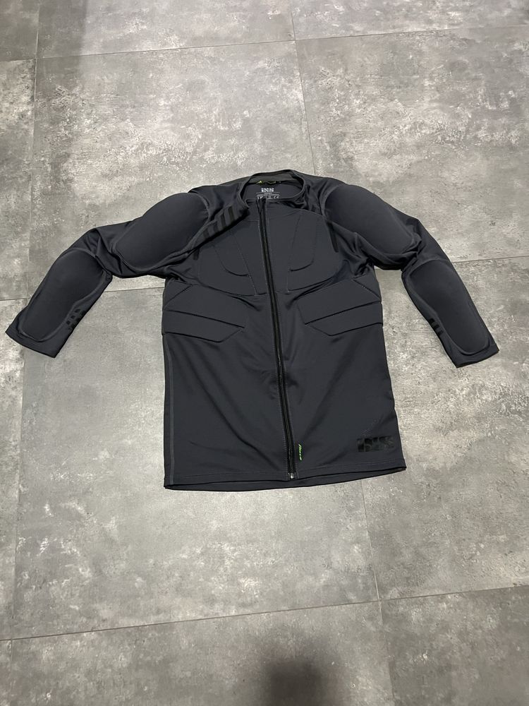Koszulka z ochraniaczami IXS upper body protection