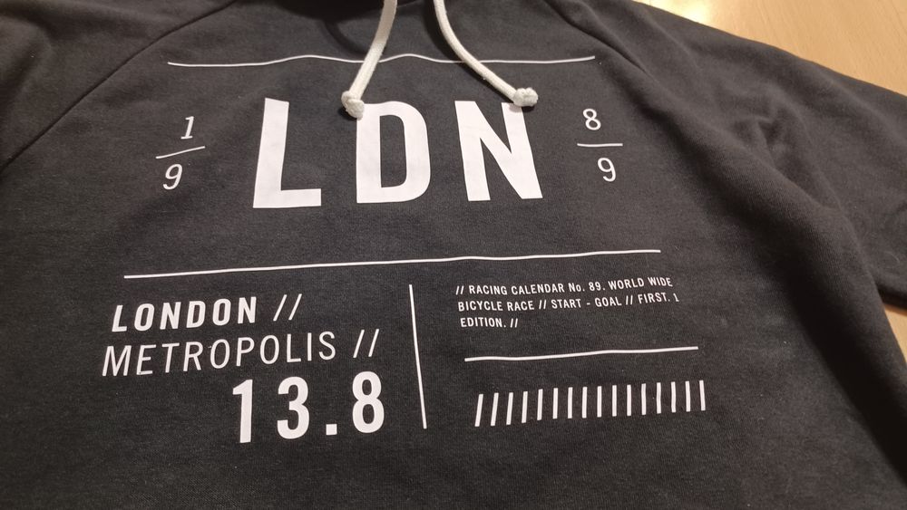 Bluza z kapturem SOC