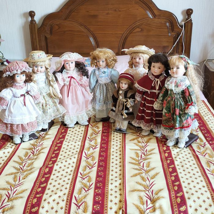 Bonecas de porcelana