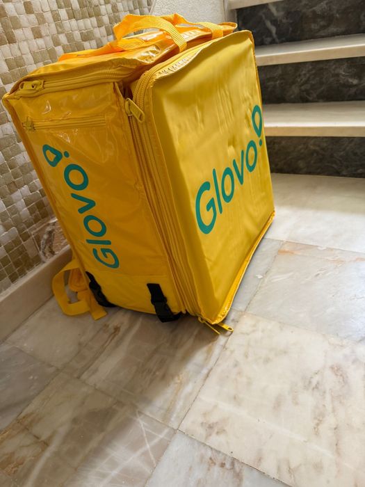 Vendo mochila da glovo nova