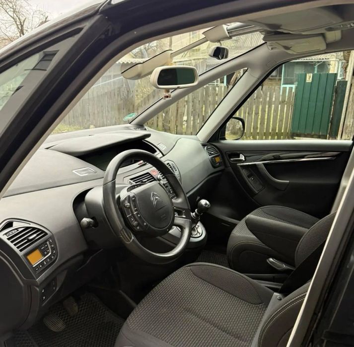 Продам сімейне авто в чудовому стані