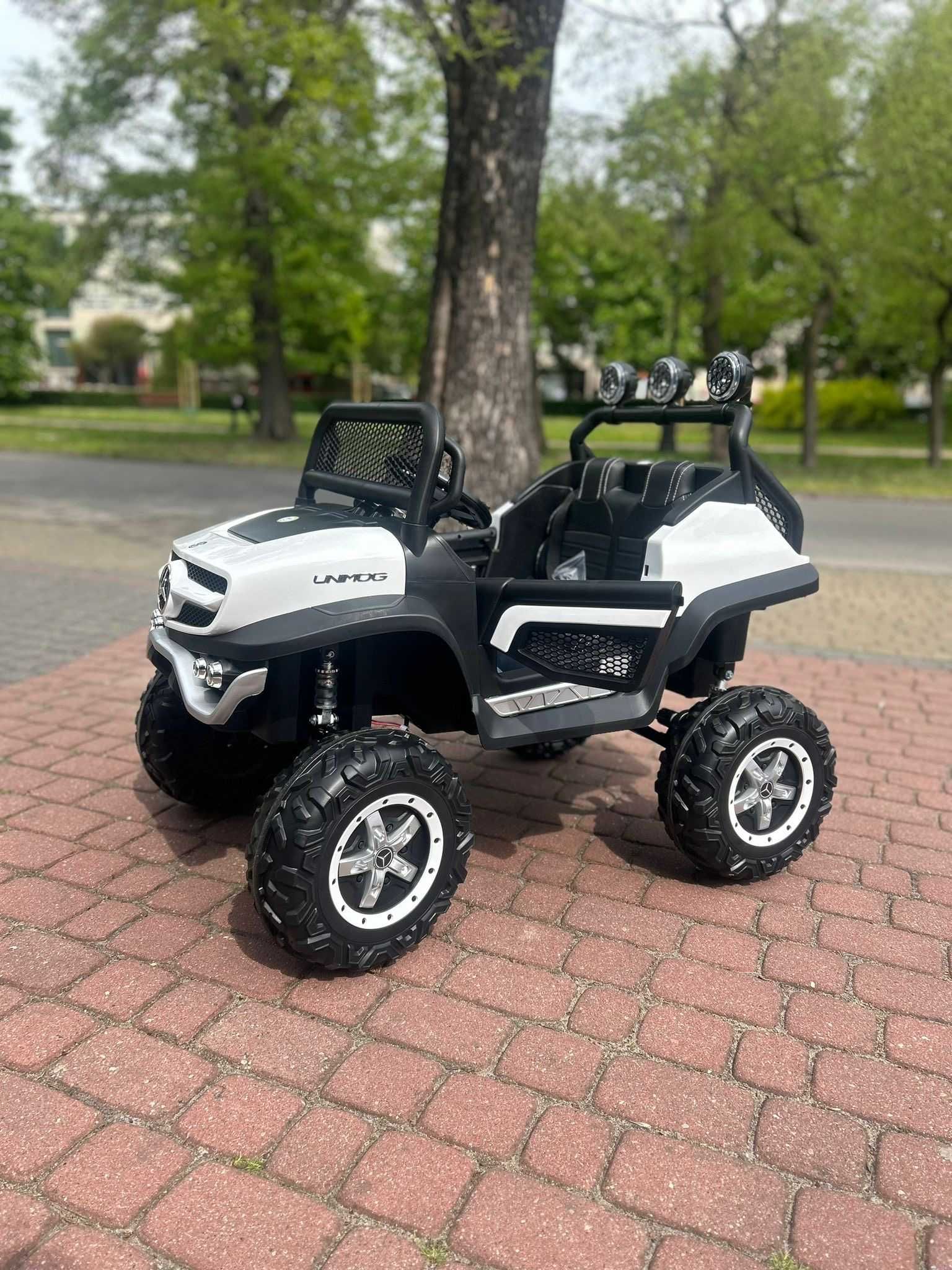 Mercedes Benz unimog 4x4 pilot bagaznik