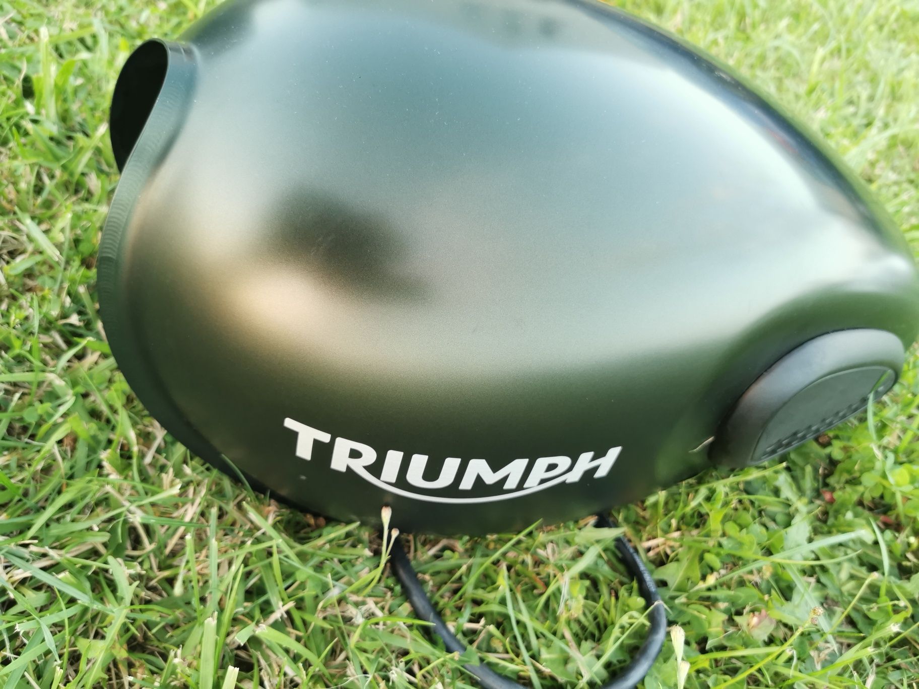 Triumph Scrambler 900 bak, zbiornik paliwa