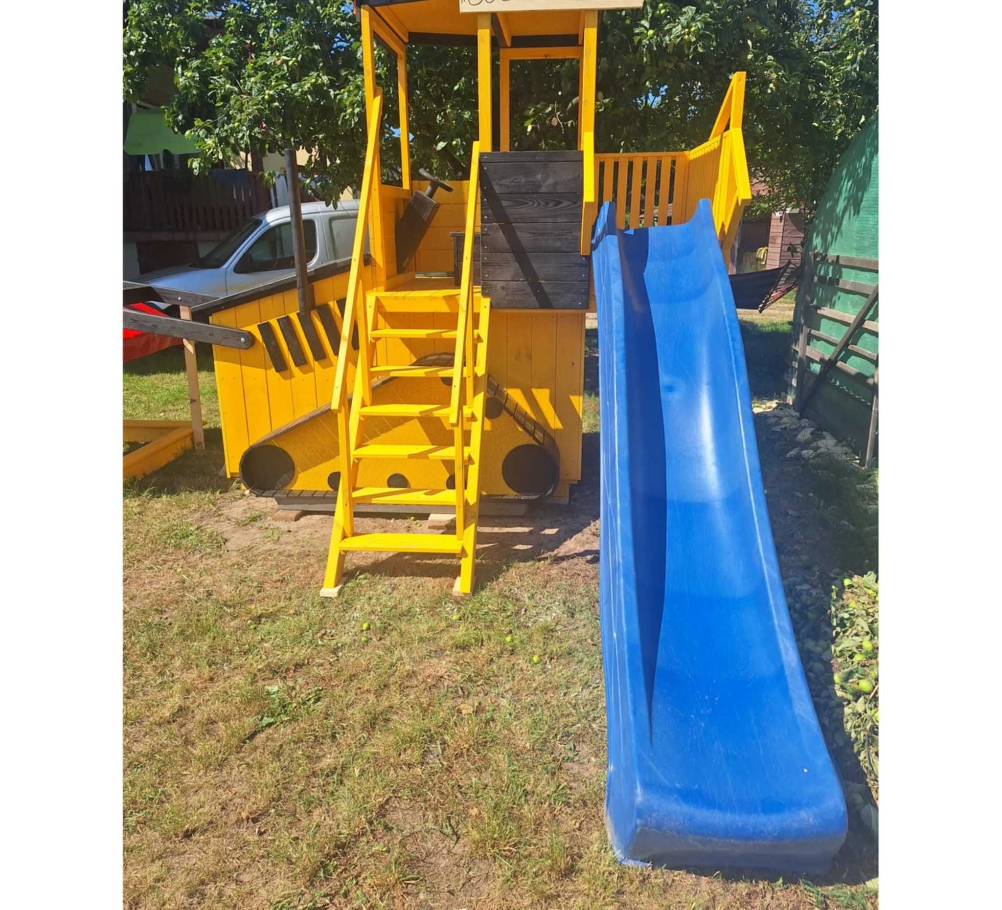 Plac zabaw, Koparka, Domek dla dzieci