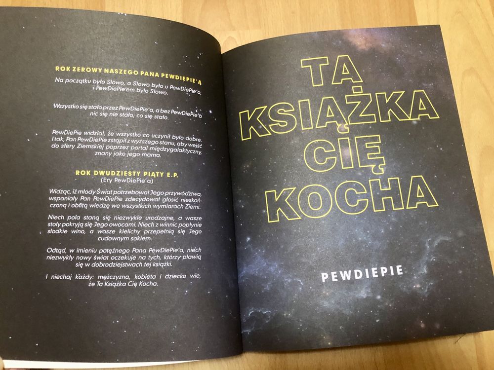 „Ta książka Cię kocha” Pewdiepie