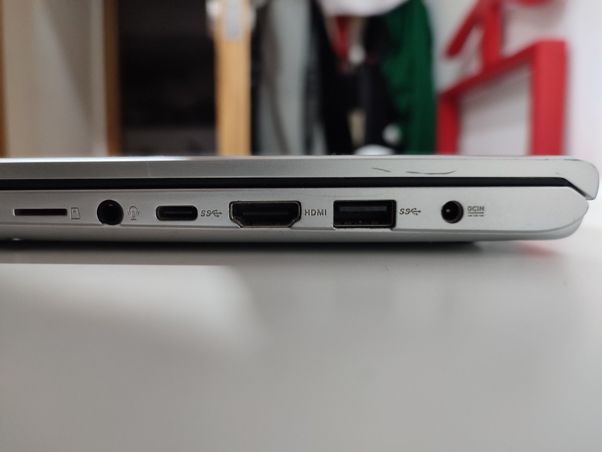 Asus Vivobook 15
