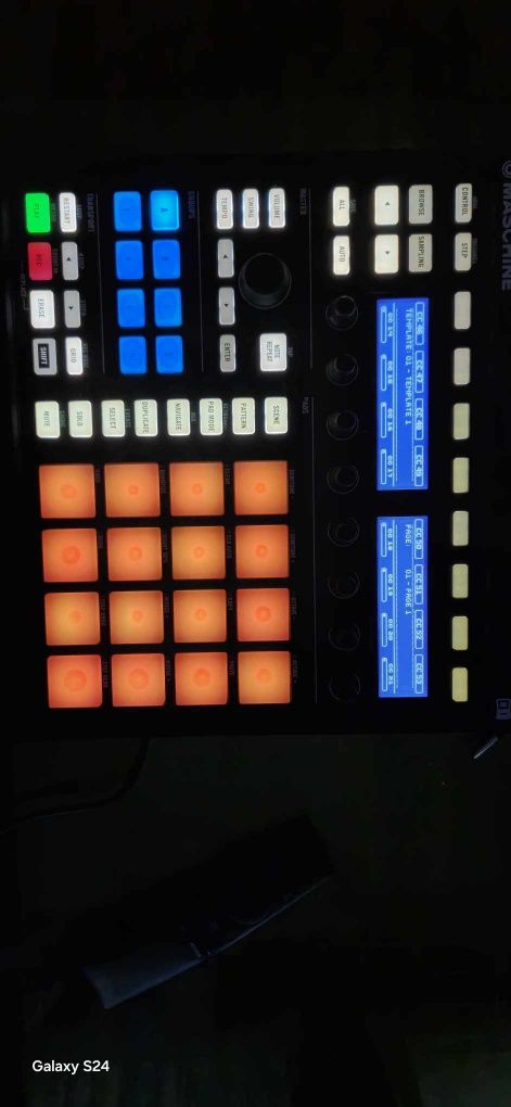 Maschine mk2 kolor czarny