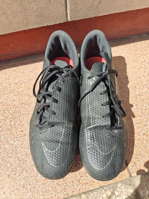 Buty piłkarskie korki Nike Phantom GT rozm. 41