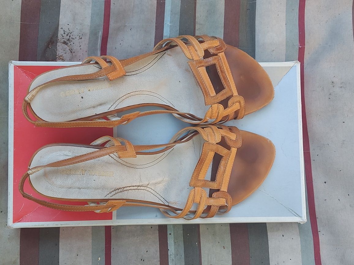 Sandałki skórzane damskie rozmiar 36 firma GERRY Weber