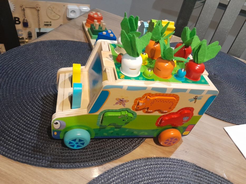 Drewniany Samochód Montessori 8w1 i dwie układanki