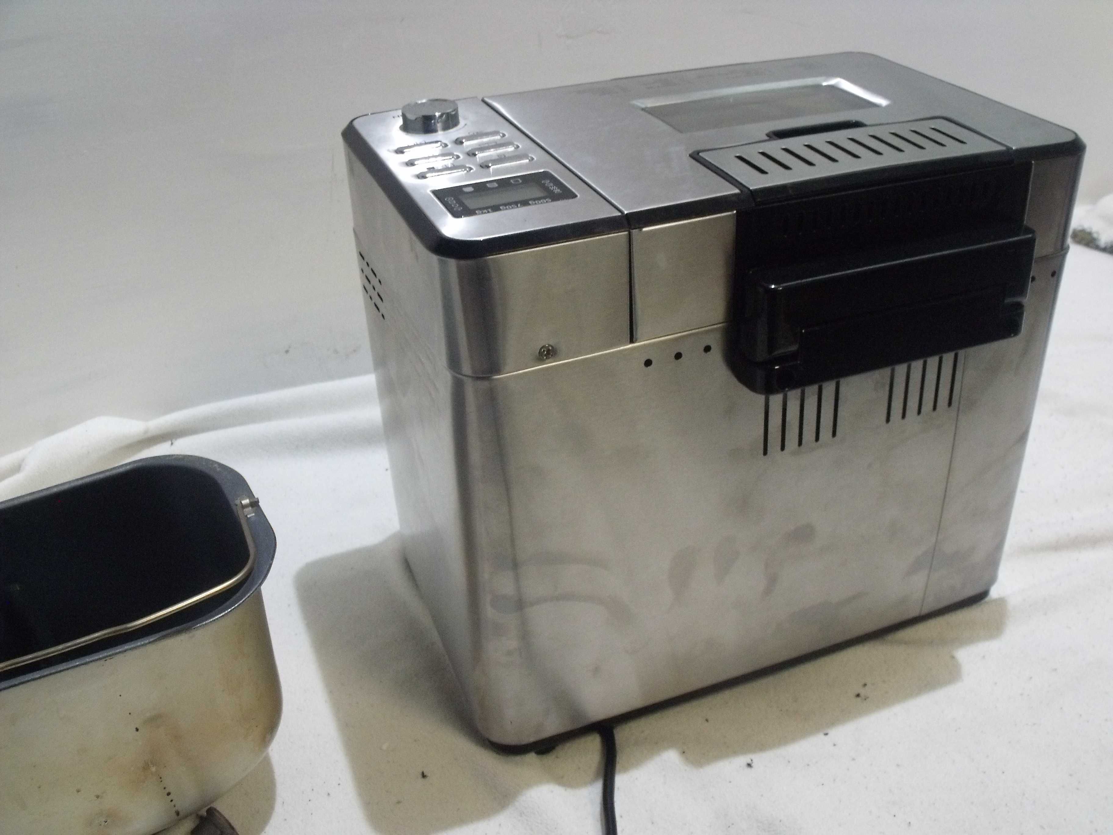 Wypiekacz do chleba automat do pieczenia 750W Klarstein Brotilde