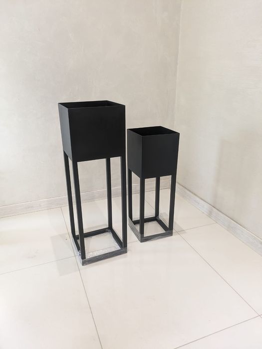 Kwietnik metalowy loft donica