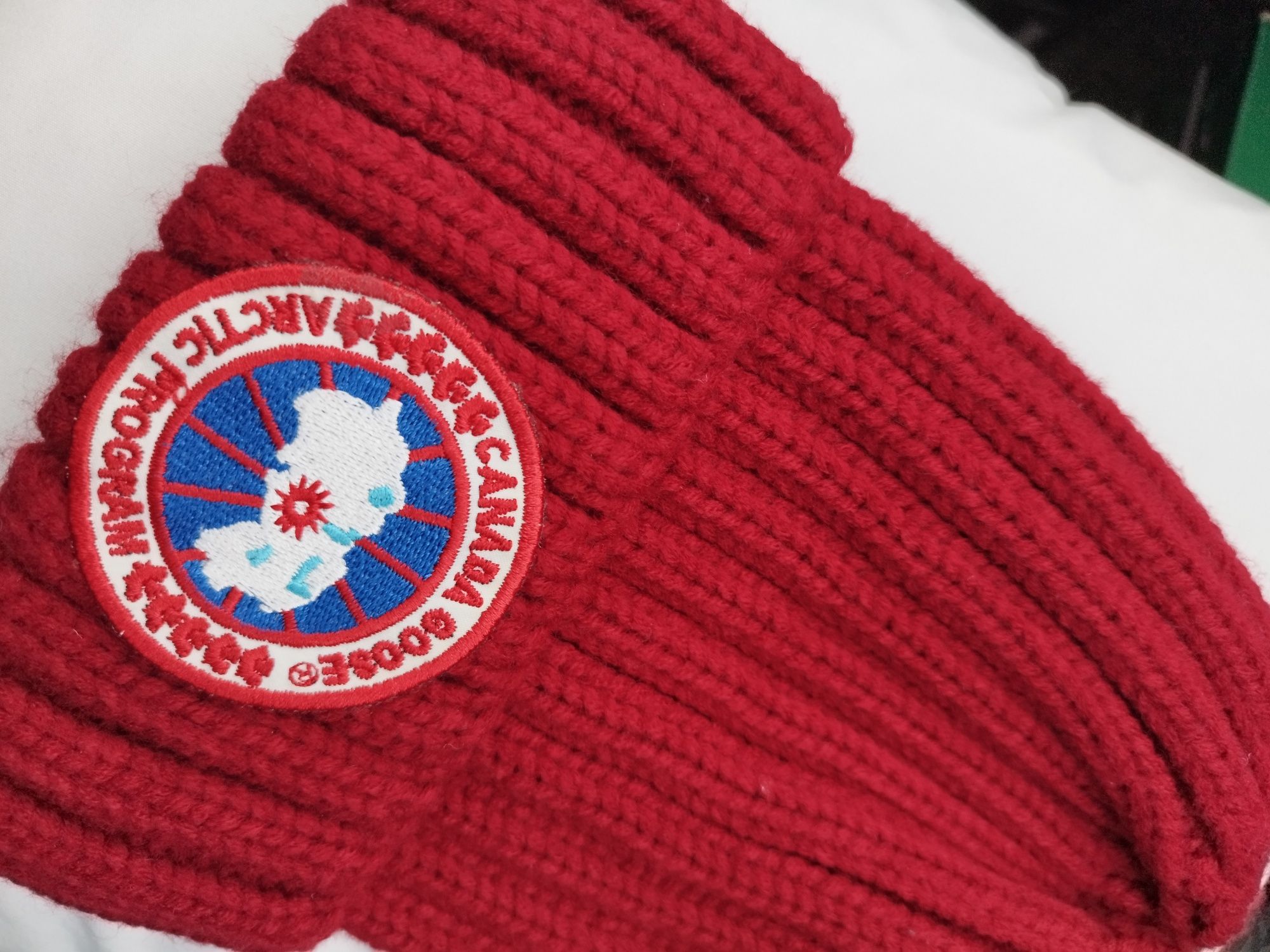 Zimowa czapka canada goose