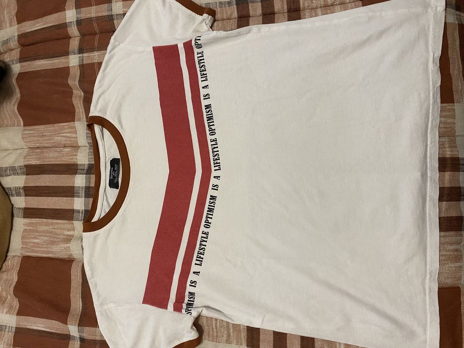 T-shirt nova bershka