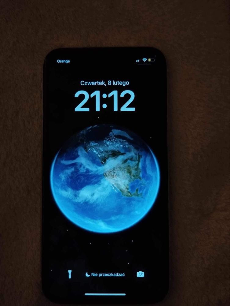 Sprzedam IPhone 11. Telefon w idealnym stanie wraz z ładowarką i casem