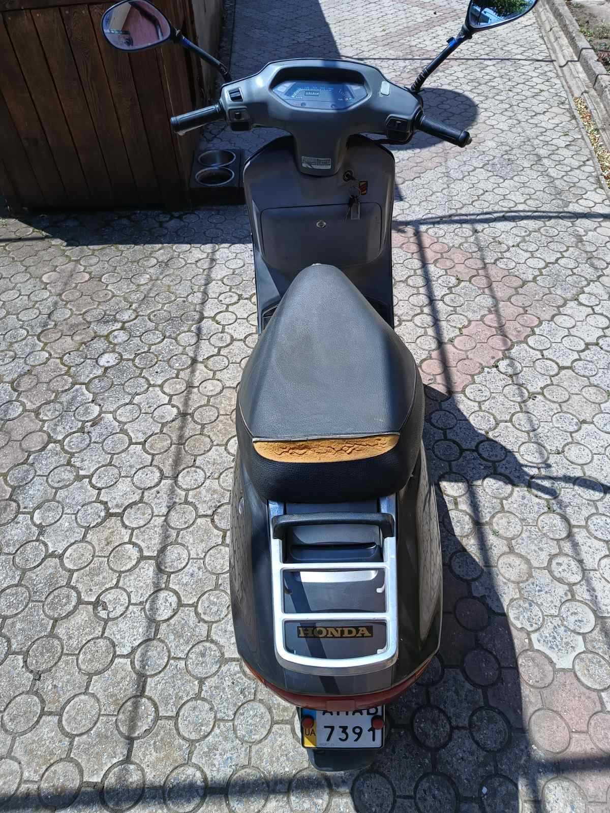 Honda Lead AF 20
