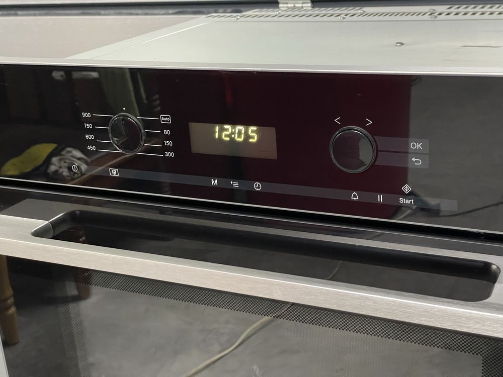 ПРЕМІУМ КОМПЛЕКТ Духова шафа з пароваркою+Мікрохвильовка Miele DGC6660