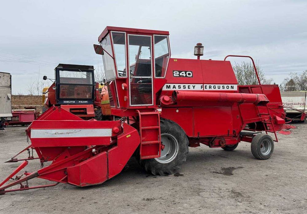 Свіжопривезений комбайн massey ferguson 240 206 claas,john deere