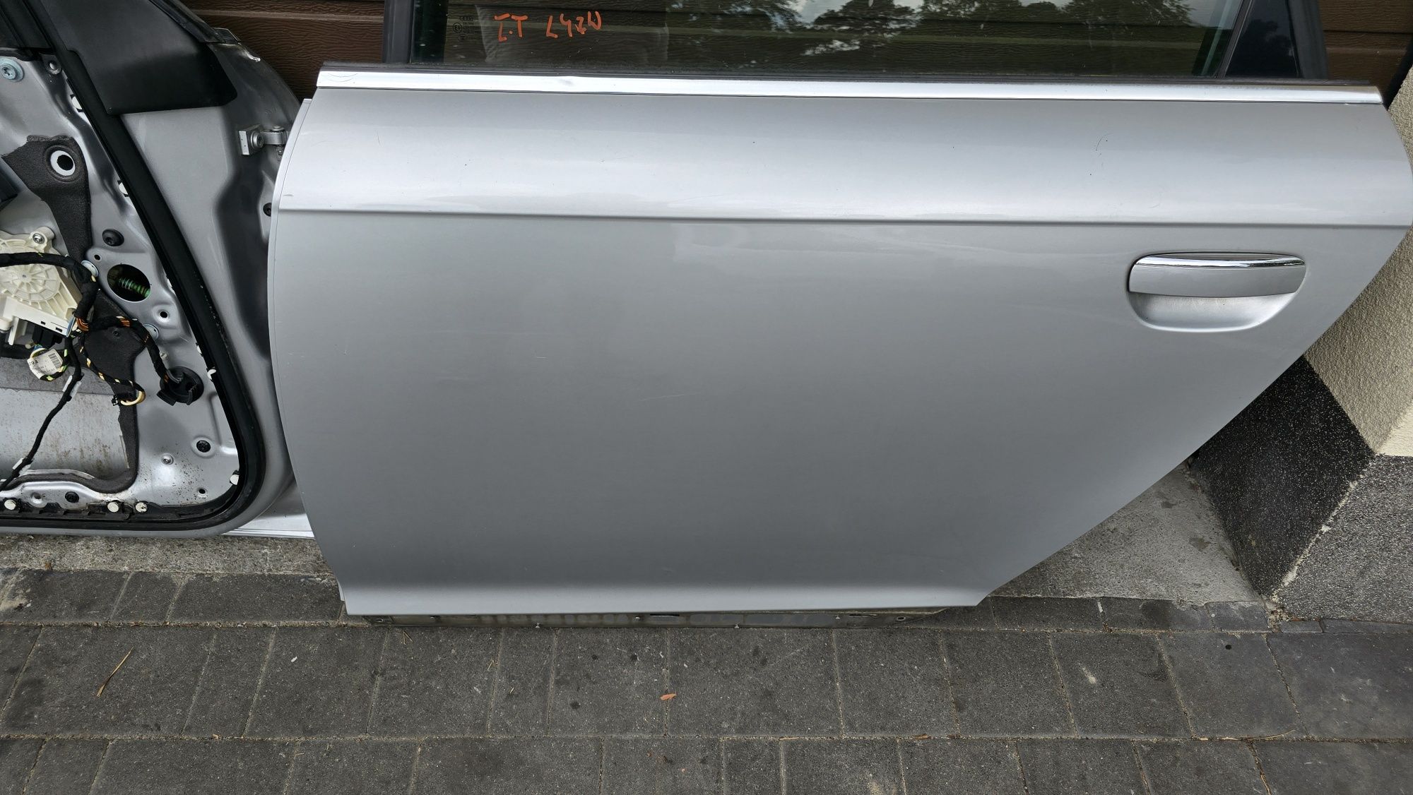 Drzwi lewy tył Audi A6 C6 LY7W