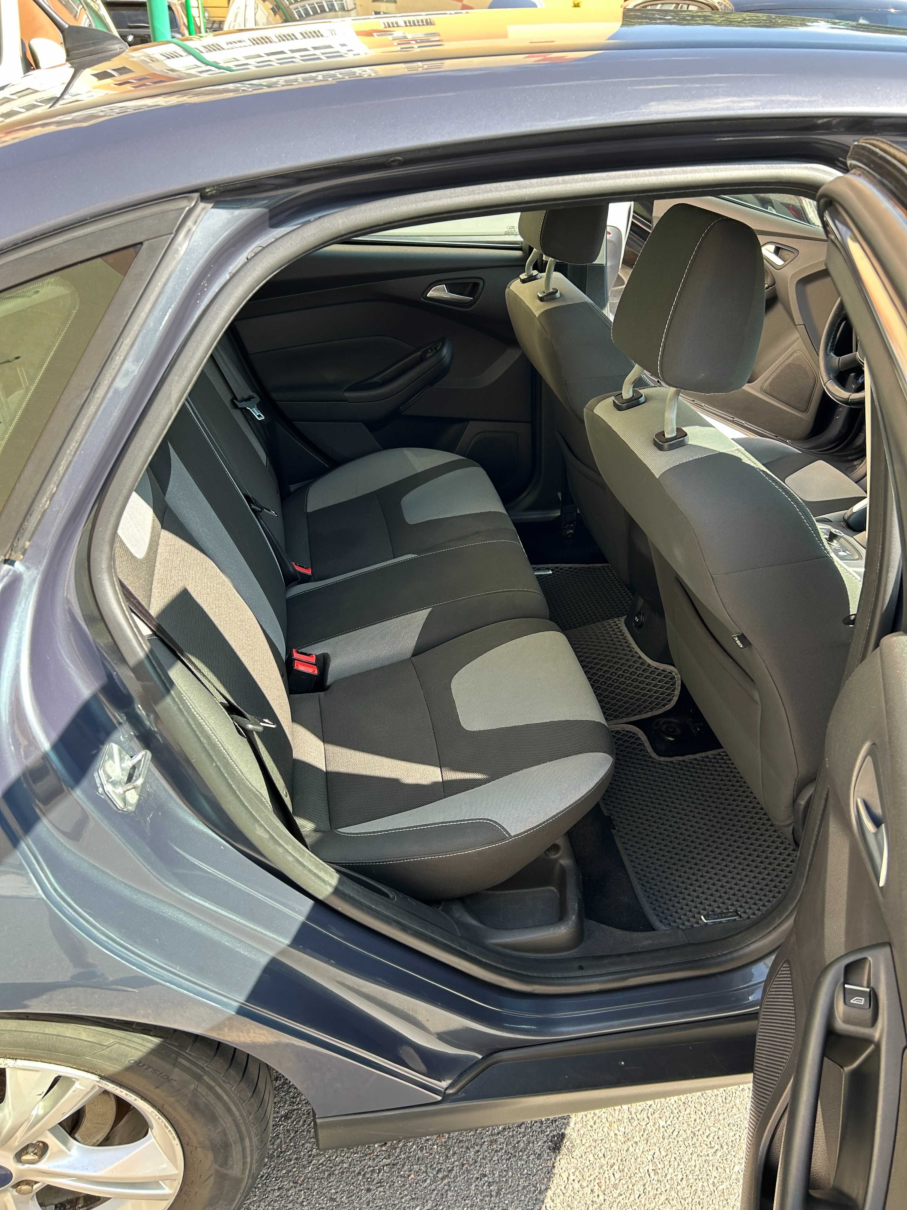 Офіційний Ford Focus 3 покоління 2011 рік 1.6 Ti-VCT MT (125 к.с.)