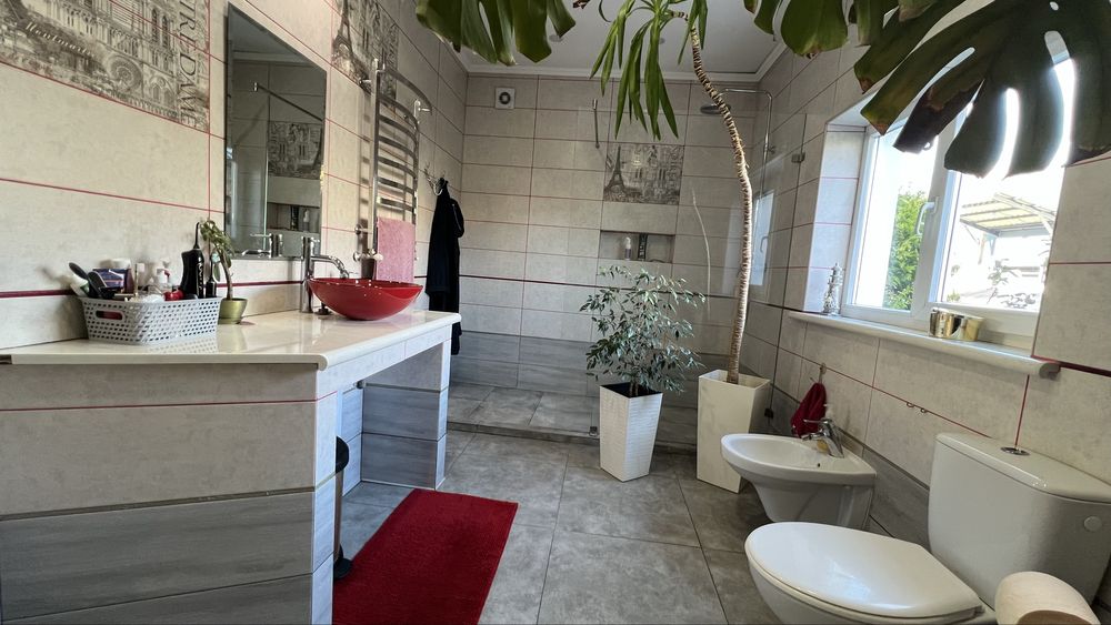 Продається будинок у центрі міста Стрий