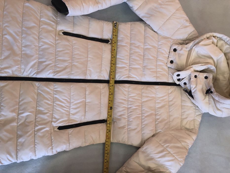 Курточка на девочку ZARA  XS