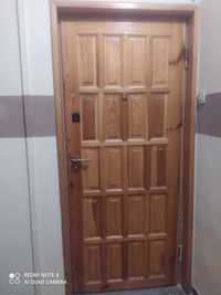 Drzwi wewnątrzkaltkowe - wewnętrzne drewniane, bez futryny,