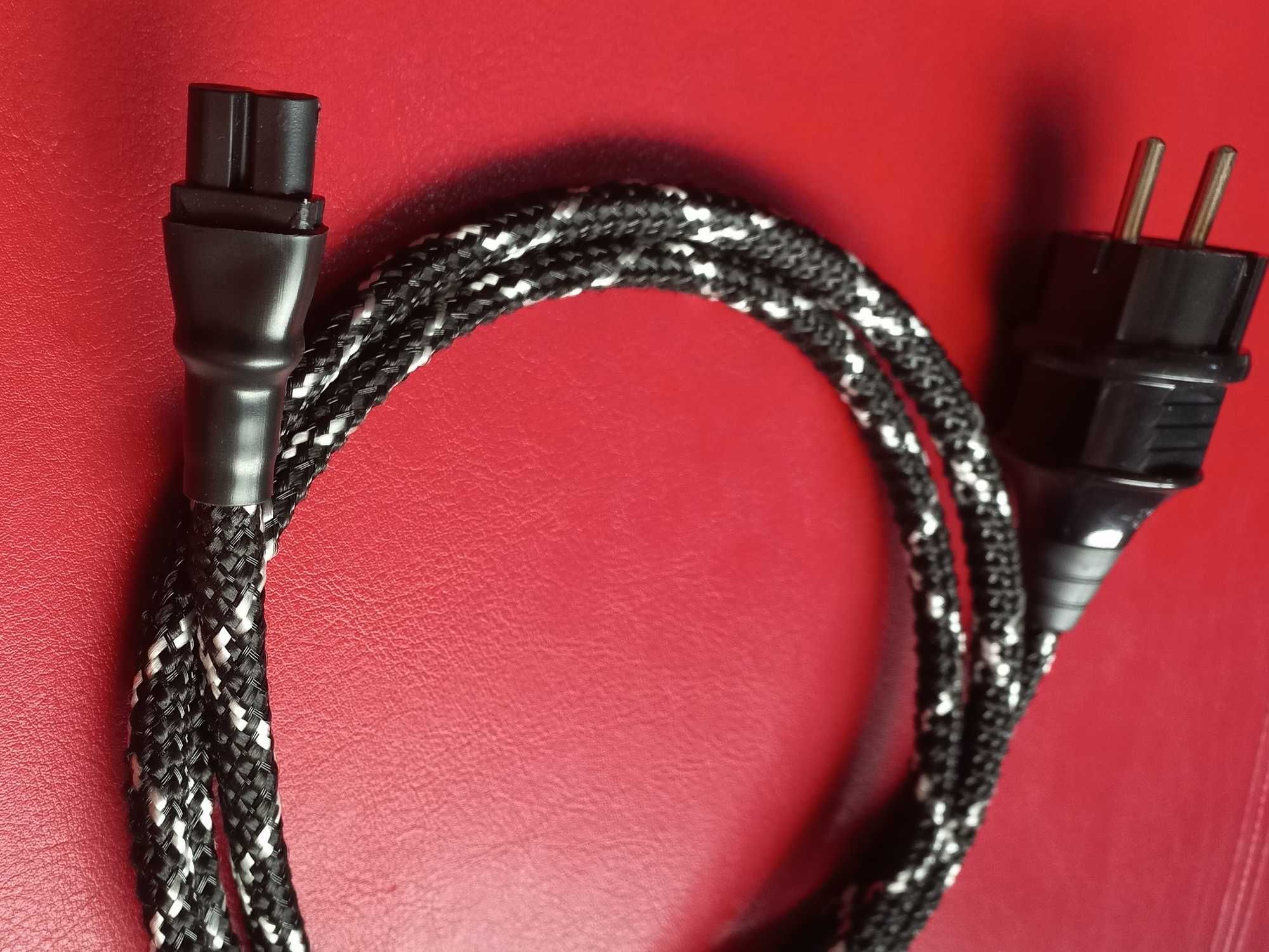 Kabel zasilający ósemka Hi-Fi do Bluesound, WiiM Ultra, AMP, CD, DAC..