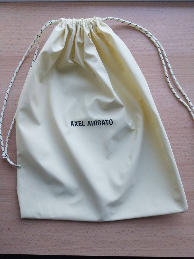 Żółta skórzana torba Axel Arigato duży worek przeciwkurzowy