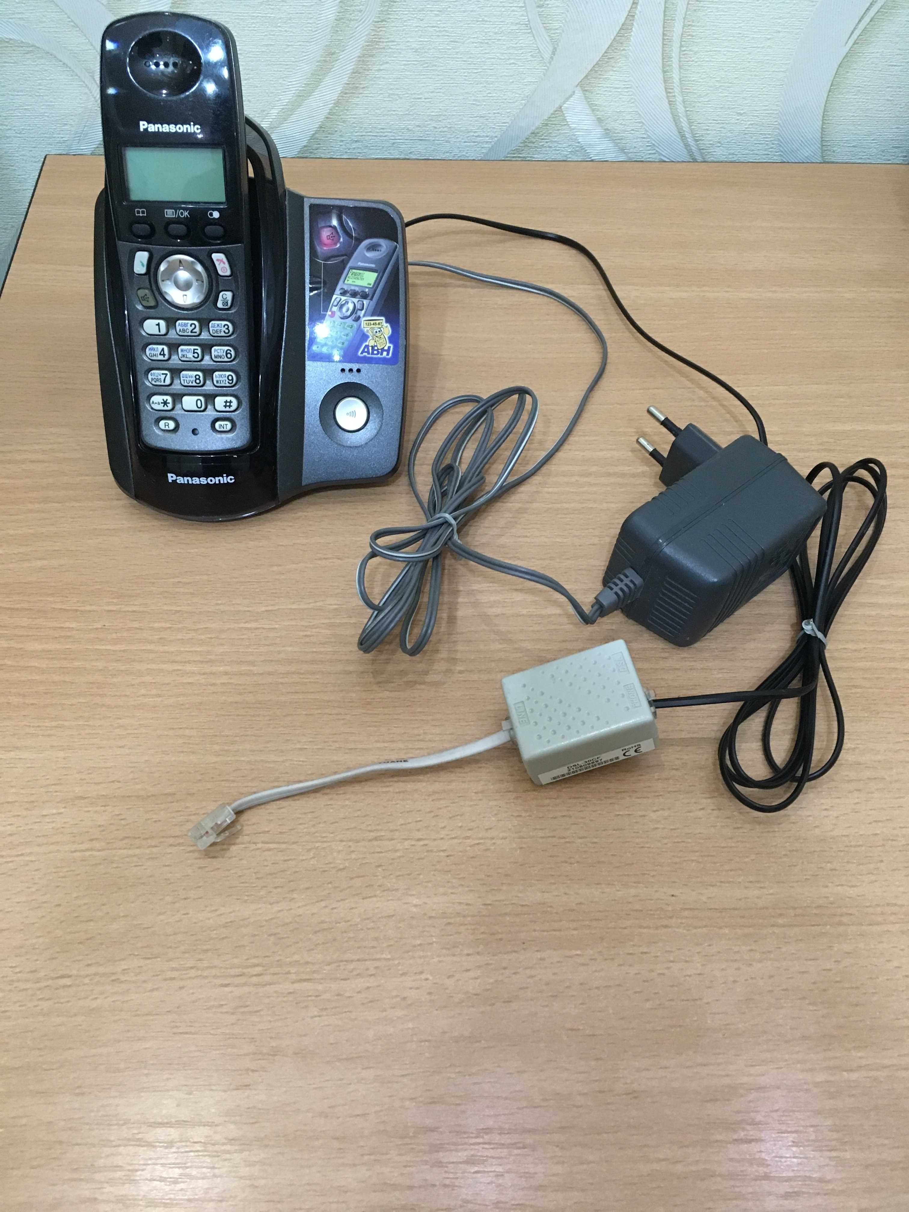 Цифровой беспроводной радиотелефон KX-TCD215UA Panasonic Чёрный