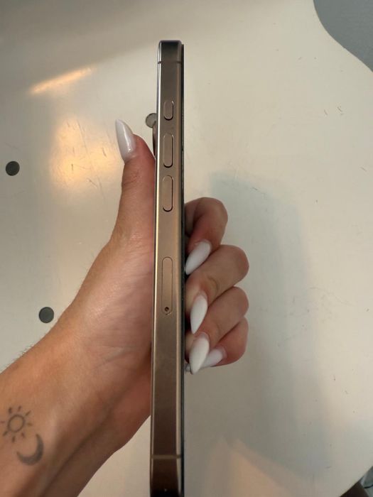 Iphone 16 pro 256g