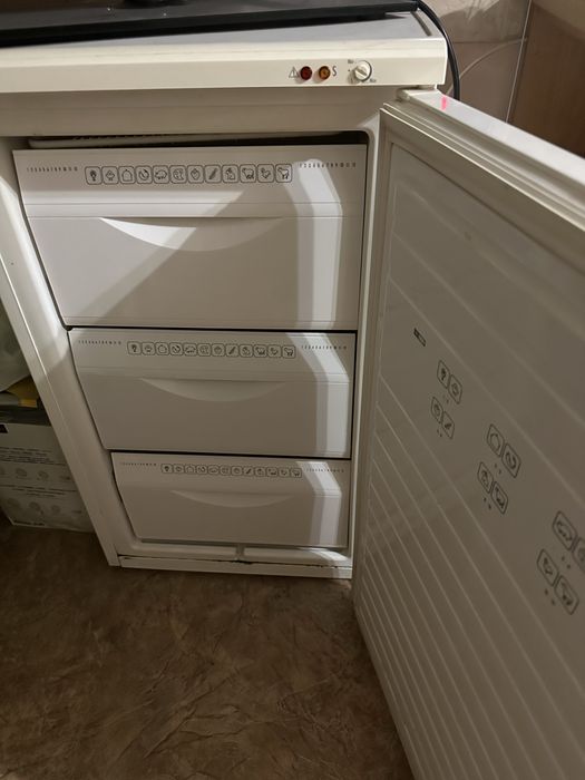 Морозильна камера privileg