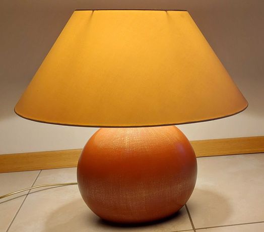 Lampa stołowa, ceramiczna , klosz elipsa, brązowa ze złotymi akcentami