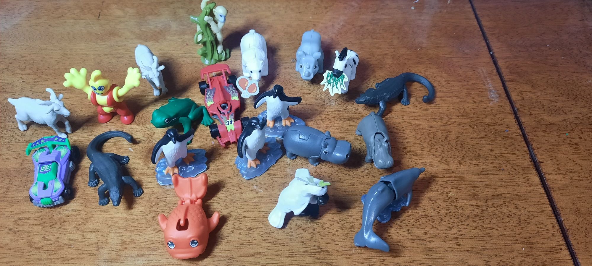 Фігурки Kinder surprise