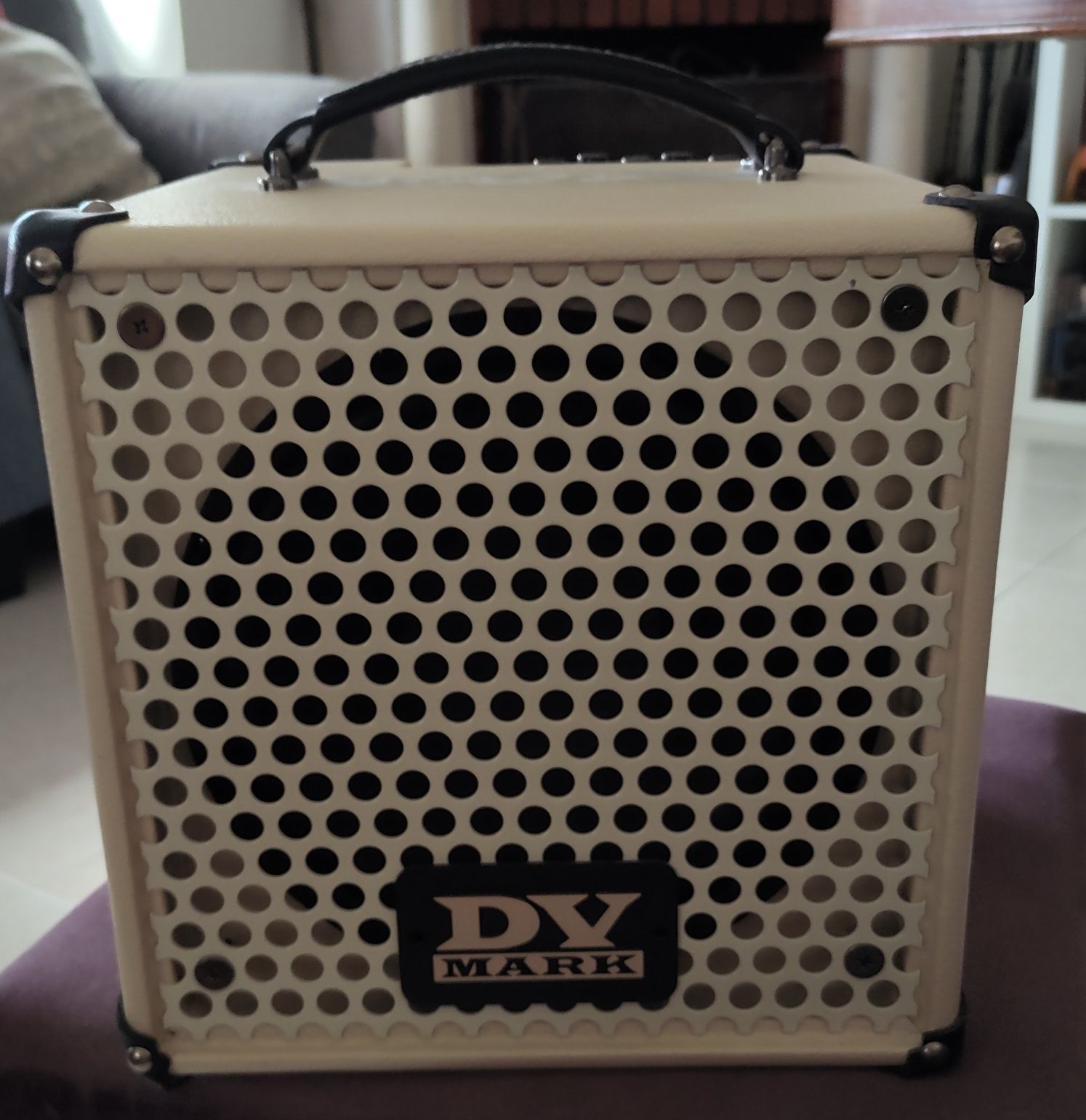 Amplificador DV Mark Little Jazz