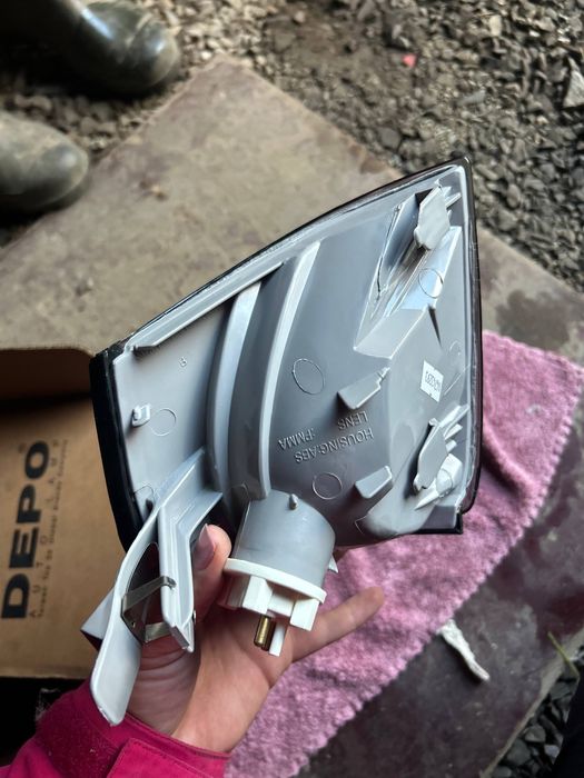 Показчик повороту DEPO 440-1502R-AE-VS