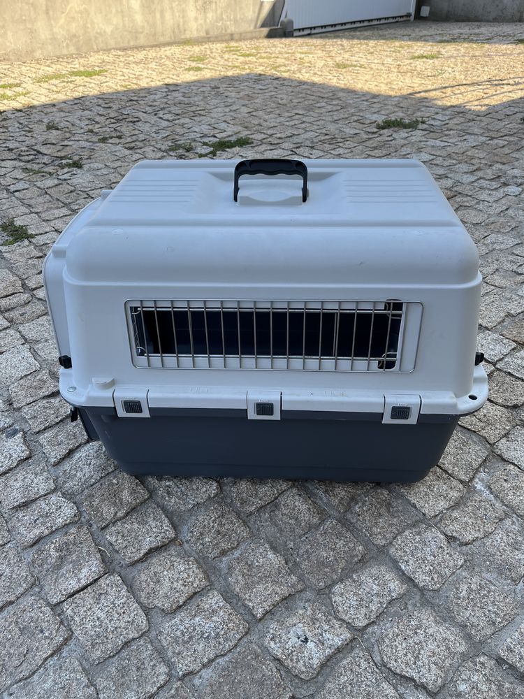 Caixa transportadora de animais (cão/gato)