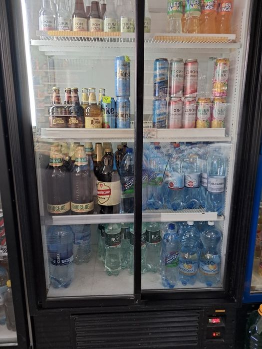 Холодільна вітріна