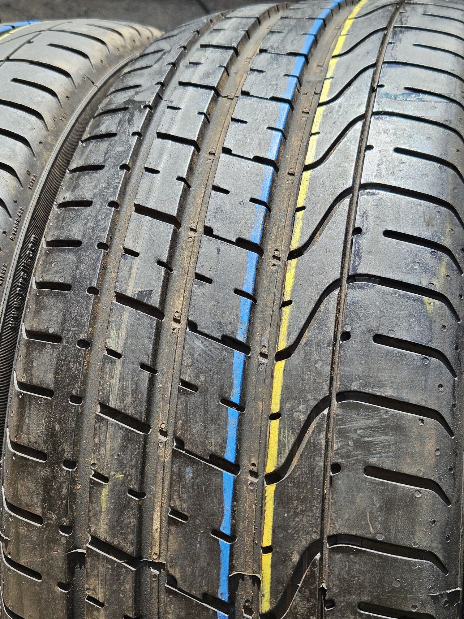 Шины БУ 255 40 R 21 Pirelli p zero RO1 комплект лето