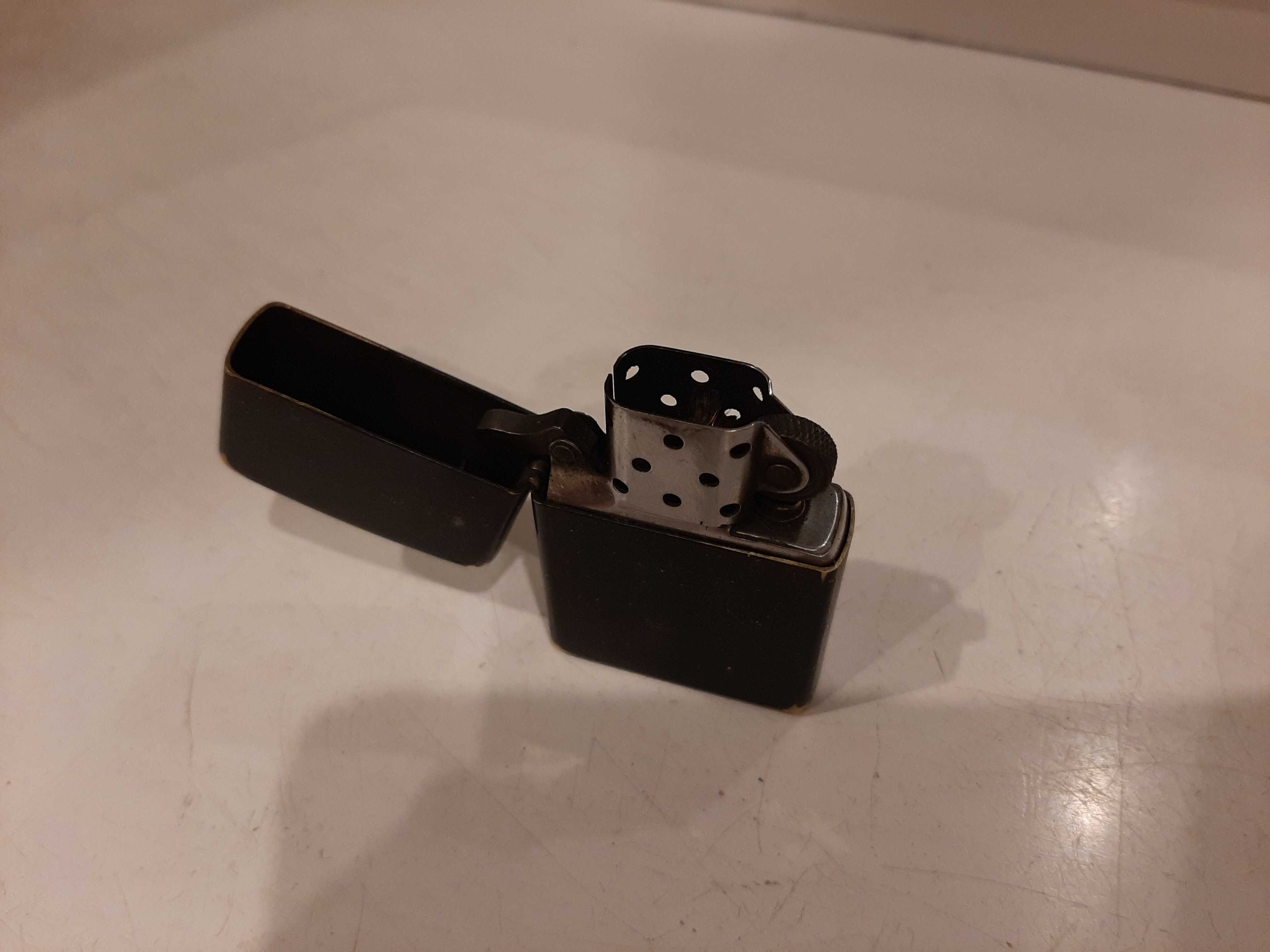 Зажигалка бензиновая Zippo на подарок