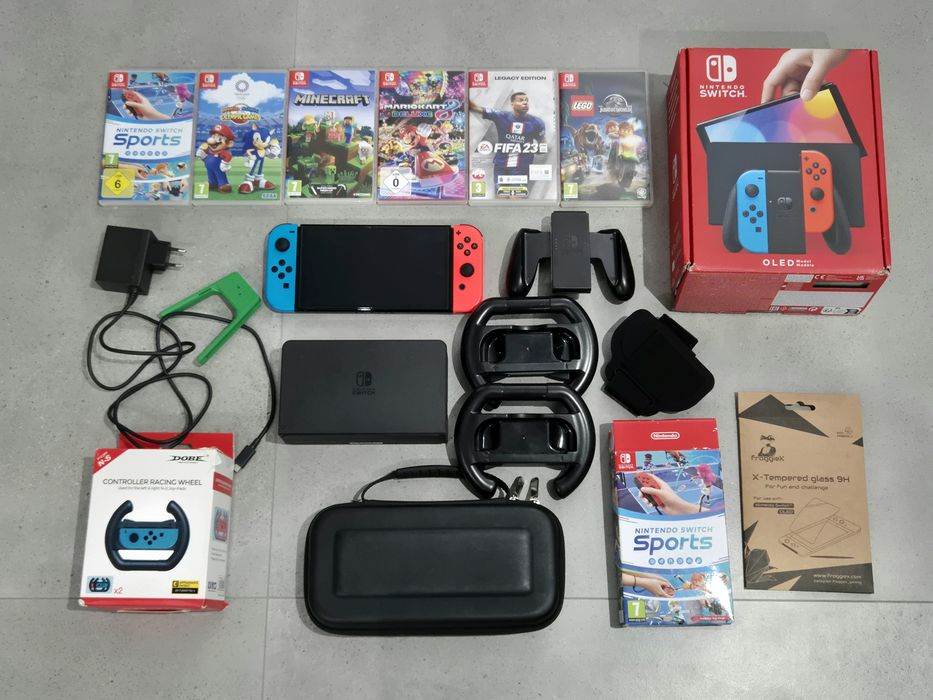 Nintendo Switch OLED 6x gra Minecraft Mario Fifa