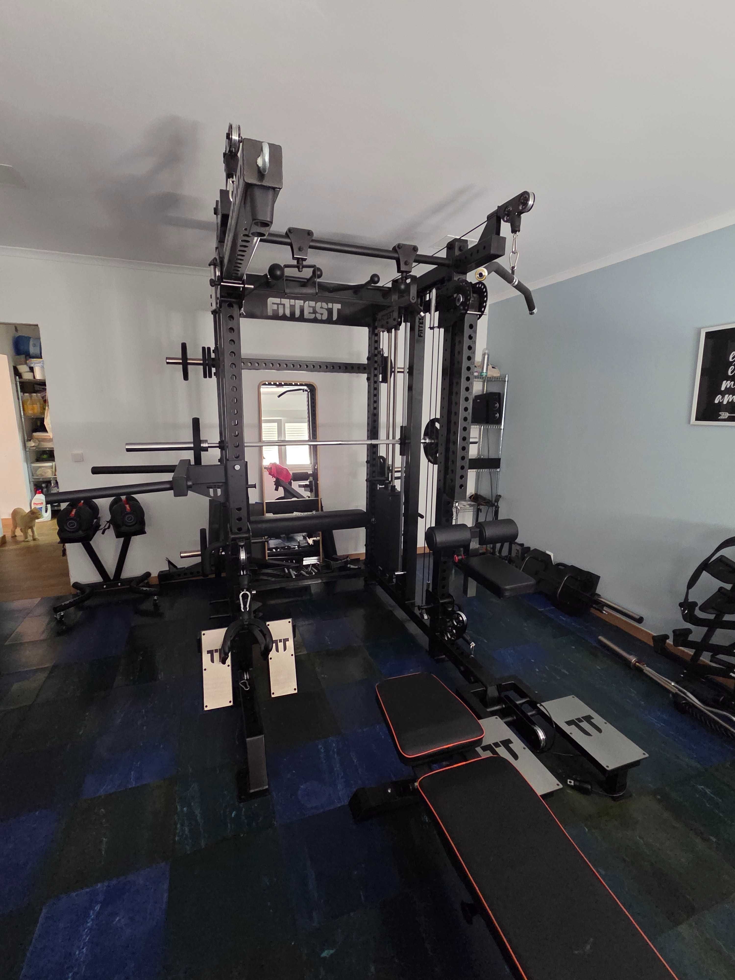 Vendo equipamento  ginásio  praticamente novo com 1 mês