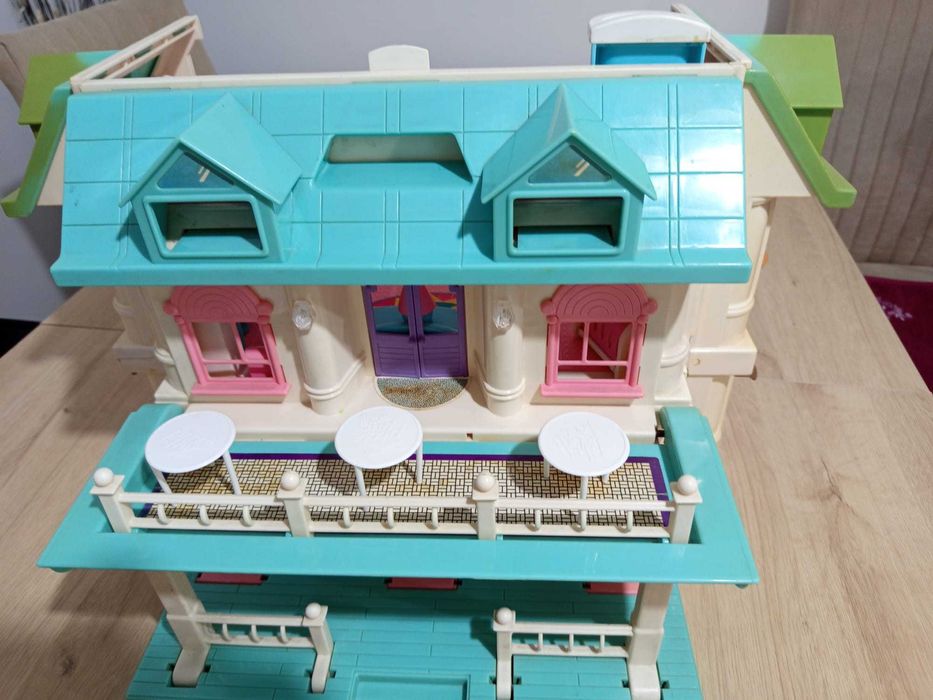 Casa bonecas e Conjunto de cozinha infantil