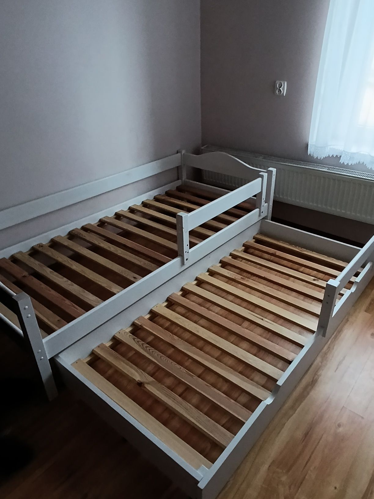 Sprzedam podwójne łóżko wysuwane