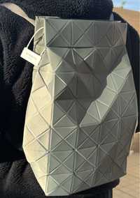 Mochila Issey Miyake Nova